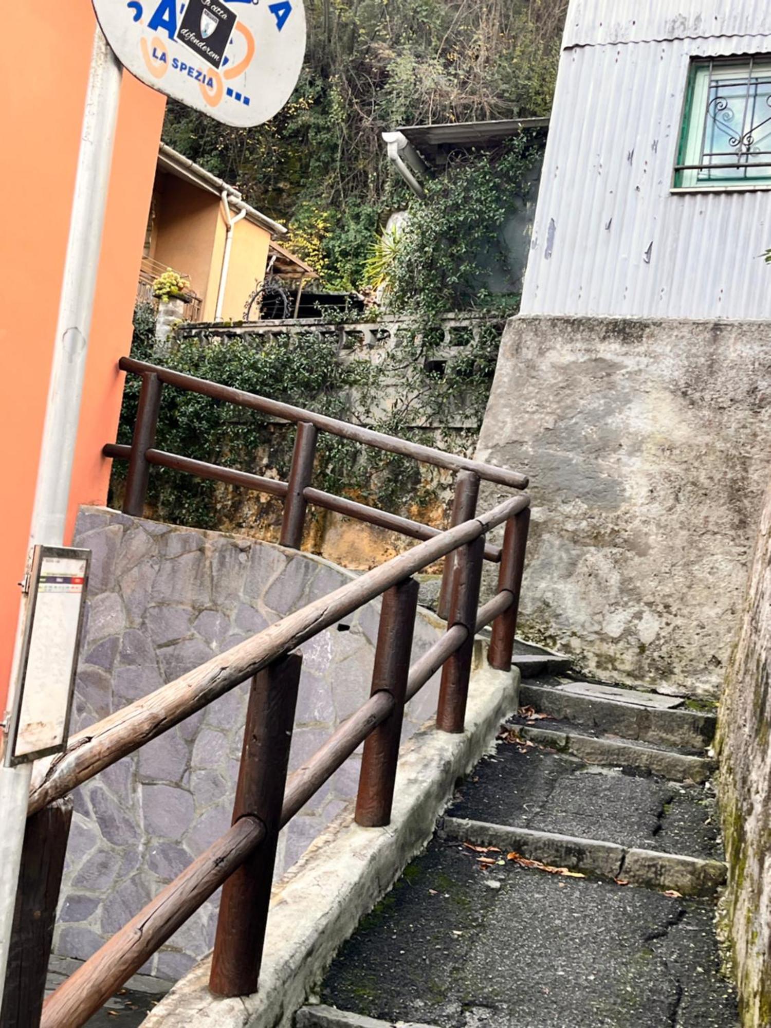 La Casetta Del Vicolo La Spezia Exteriér fotografie